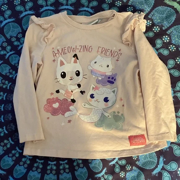 ♥️♥️girls size 4 and 4/5 long sleeve tops - Picture 2 of 8